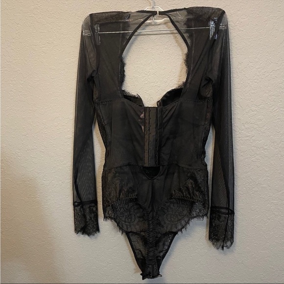 RARE CHANTILLY LACE BODYSUIT TEDDY - Picture 6 of 8